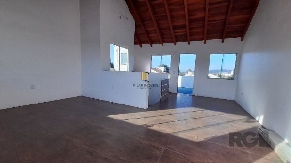 Casa 3 dormitórios no bairro Hípica