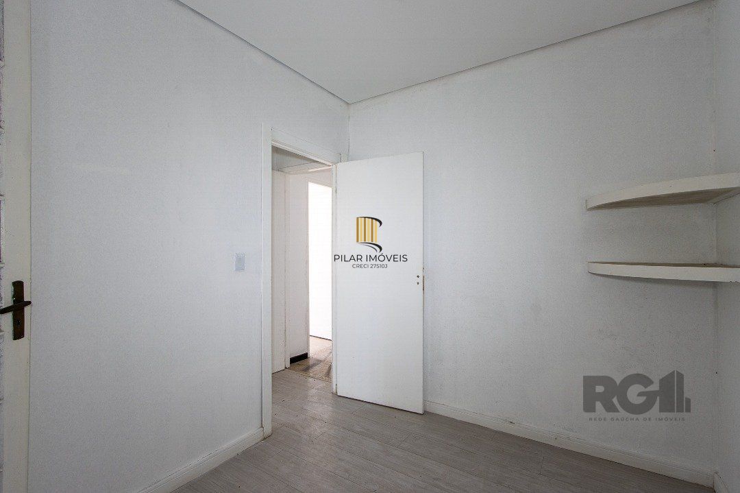 Casa 3 dormitórios no bairro Floresta