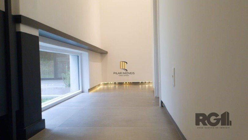 Casa toda térrea  400m2 , 3 suítes