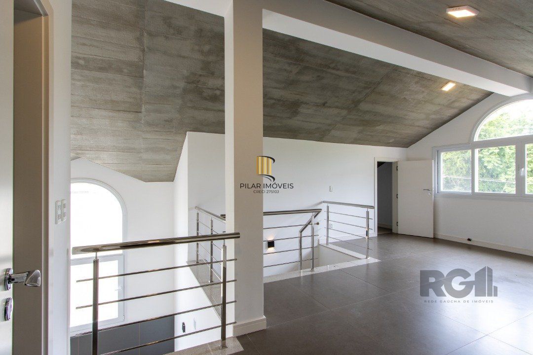 Casa mobiliada no Condomínio Las Rocas com 3 suítes,