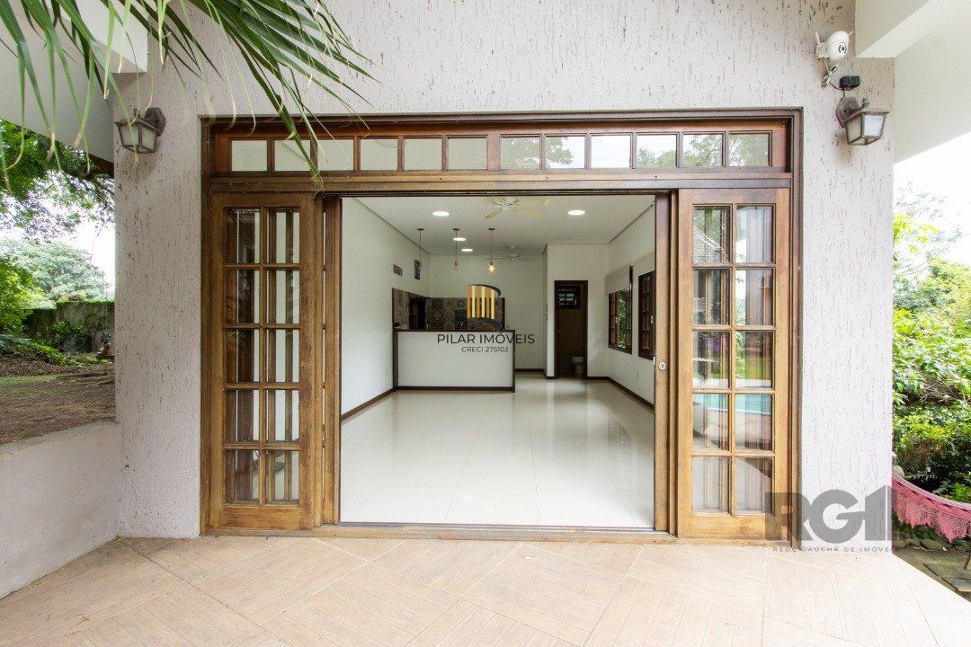 Casa 4 dormitórios no bairro Espírito Santo