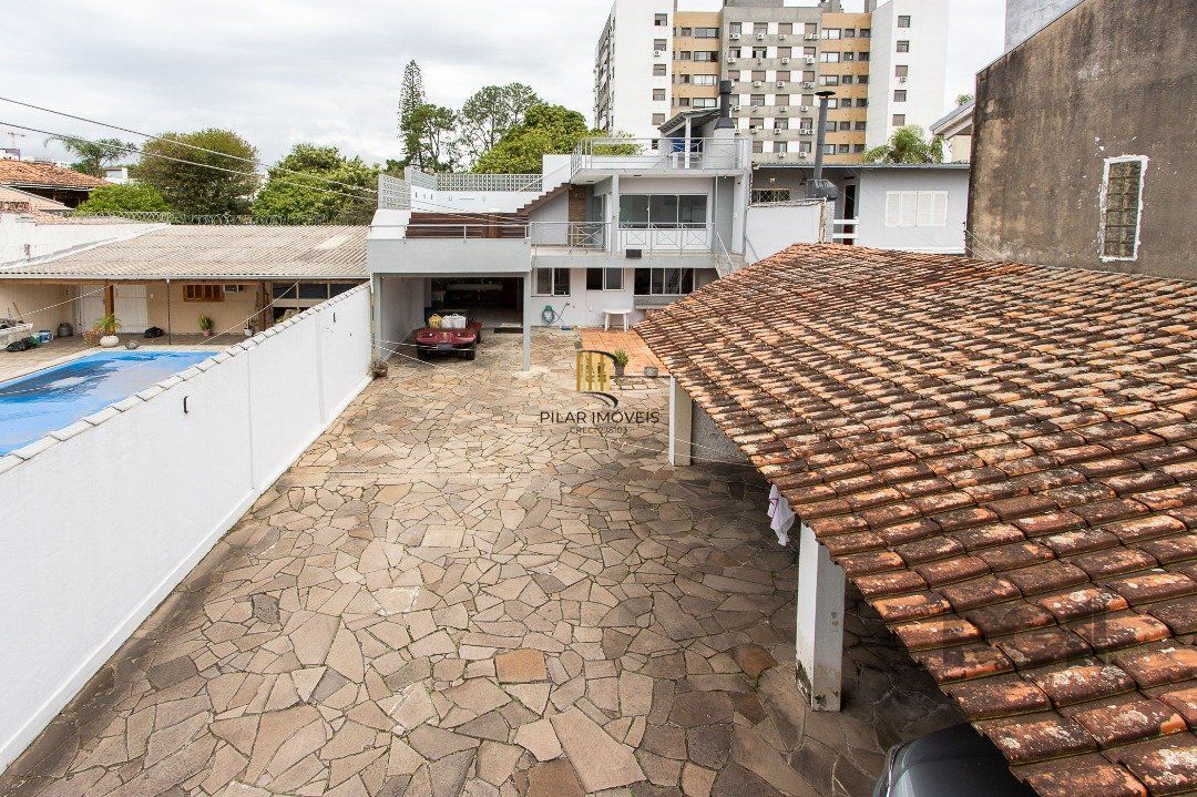 Casa 3 dormitórios no bairro Tristeza