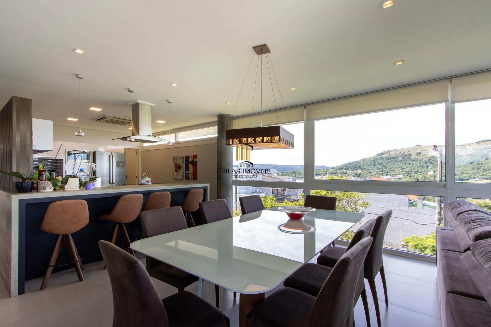 Luxuosa Casa em Condomínio de Alto Padrão com vista para Guaiba