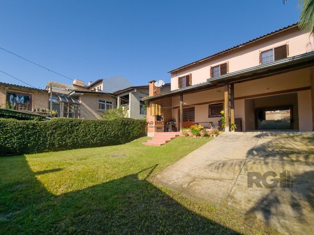 Casa 3 dormitórios no bairro Ipanema