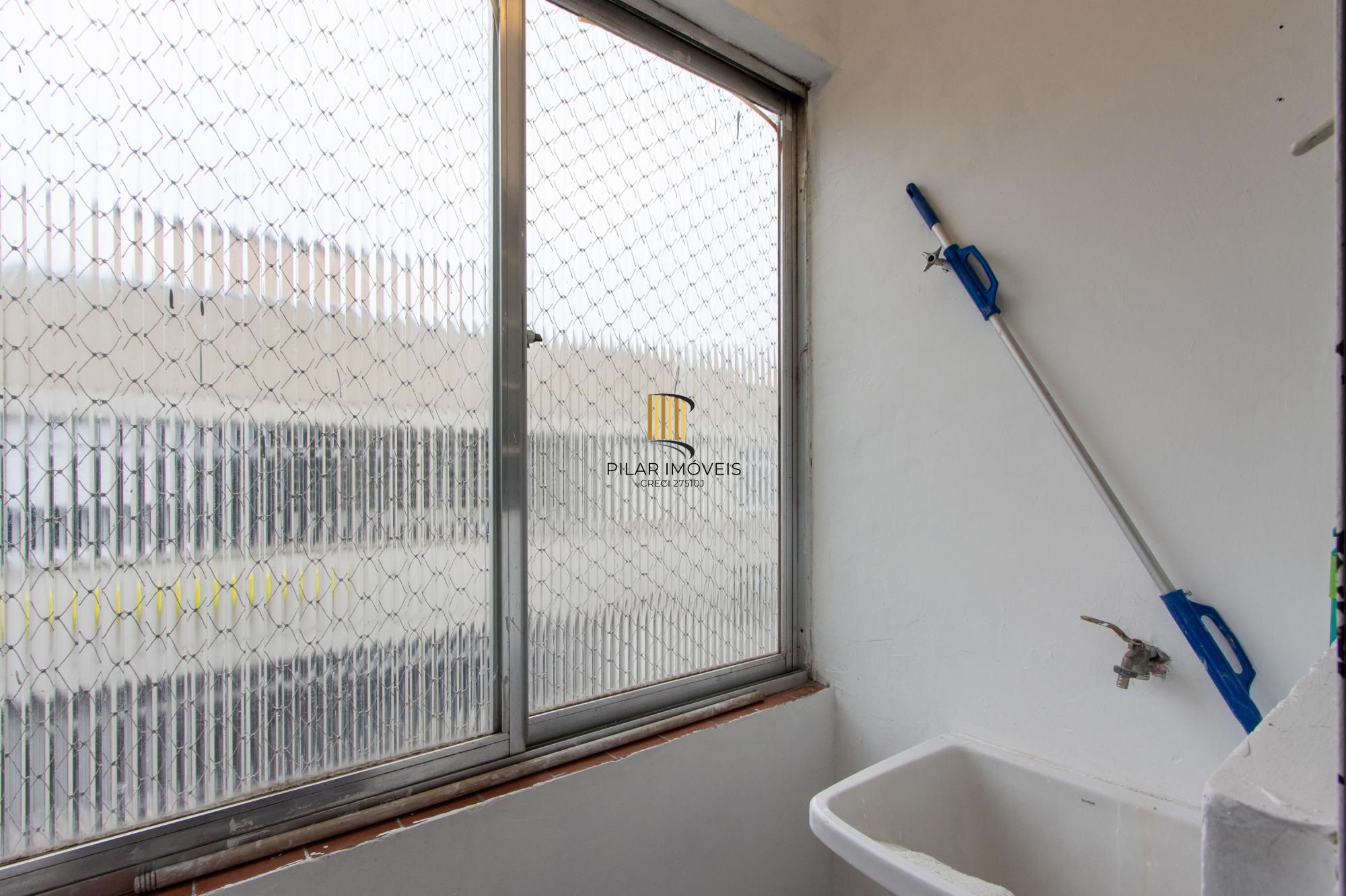 Apartamento 1 dormitório com vaga de garagem