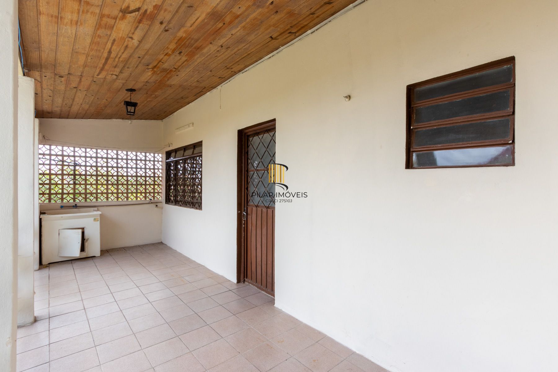 Casa 2 dormitórios no bairro Tristeza