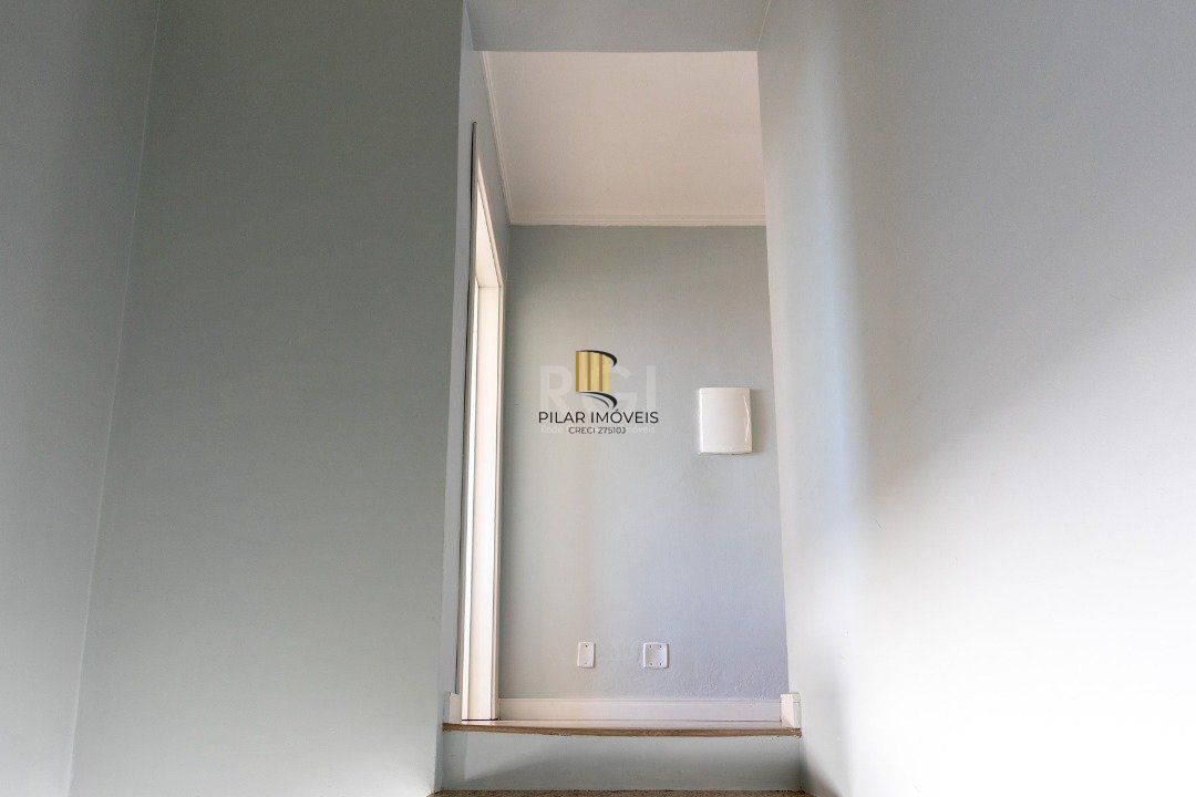 Casa para Venda - 168m², 3 dormitórios, sendo 1 suites, 2 vagas - Imperial Park