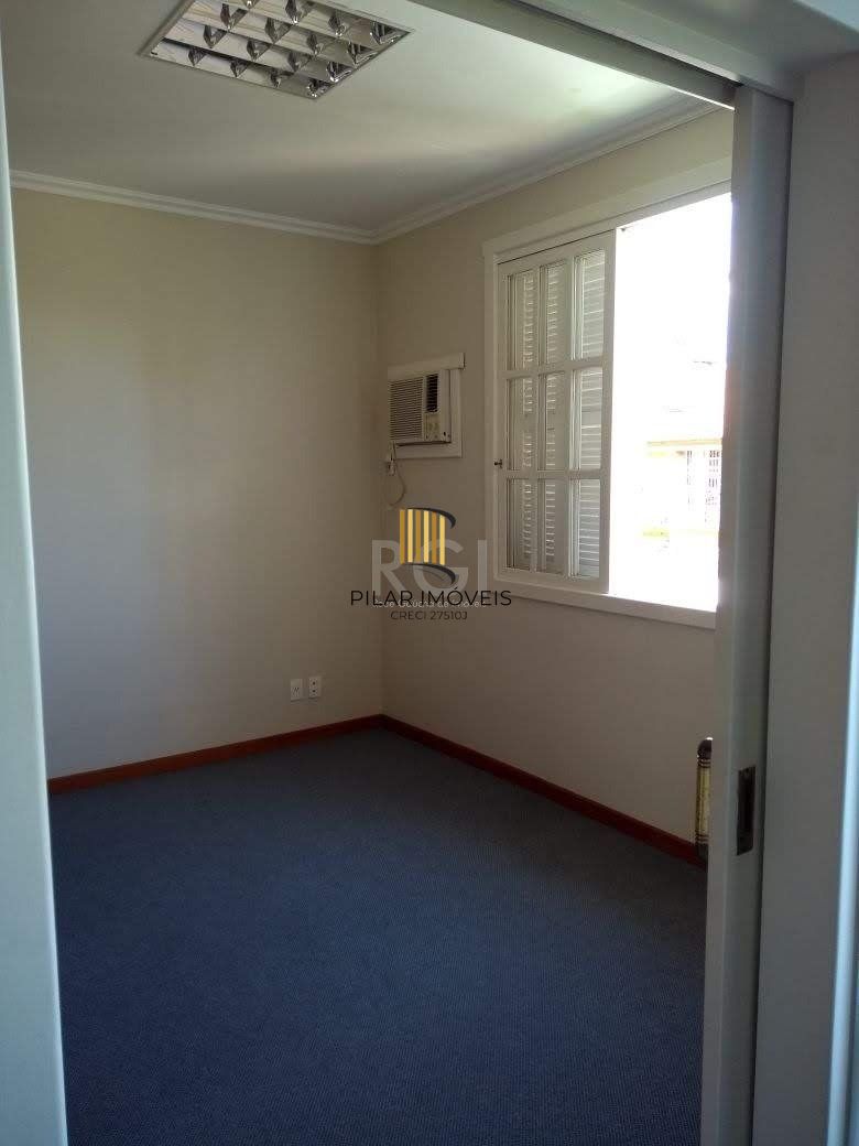 Casa para Venda - 300m², 4 dormitórios, 4 vagas - Menino Deus