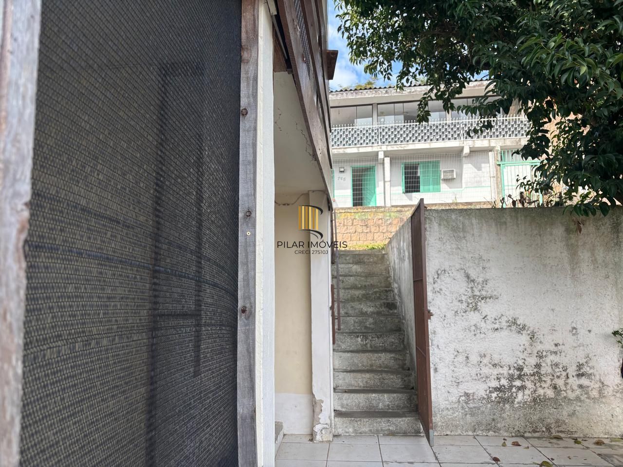 Casa com Amplo Terreno e uma Vista Deslumbrante!!!