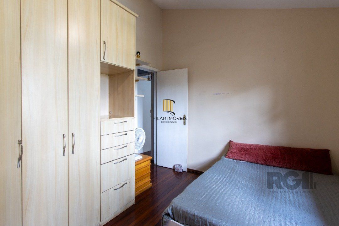 Casa 3 dormitórios no bairro Camaquã