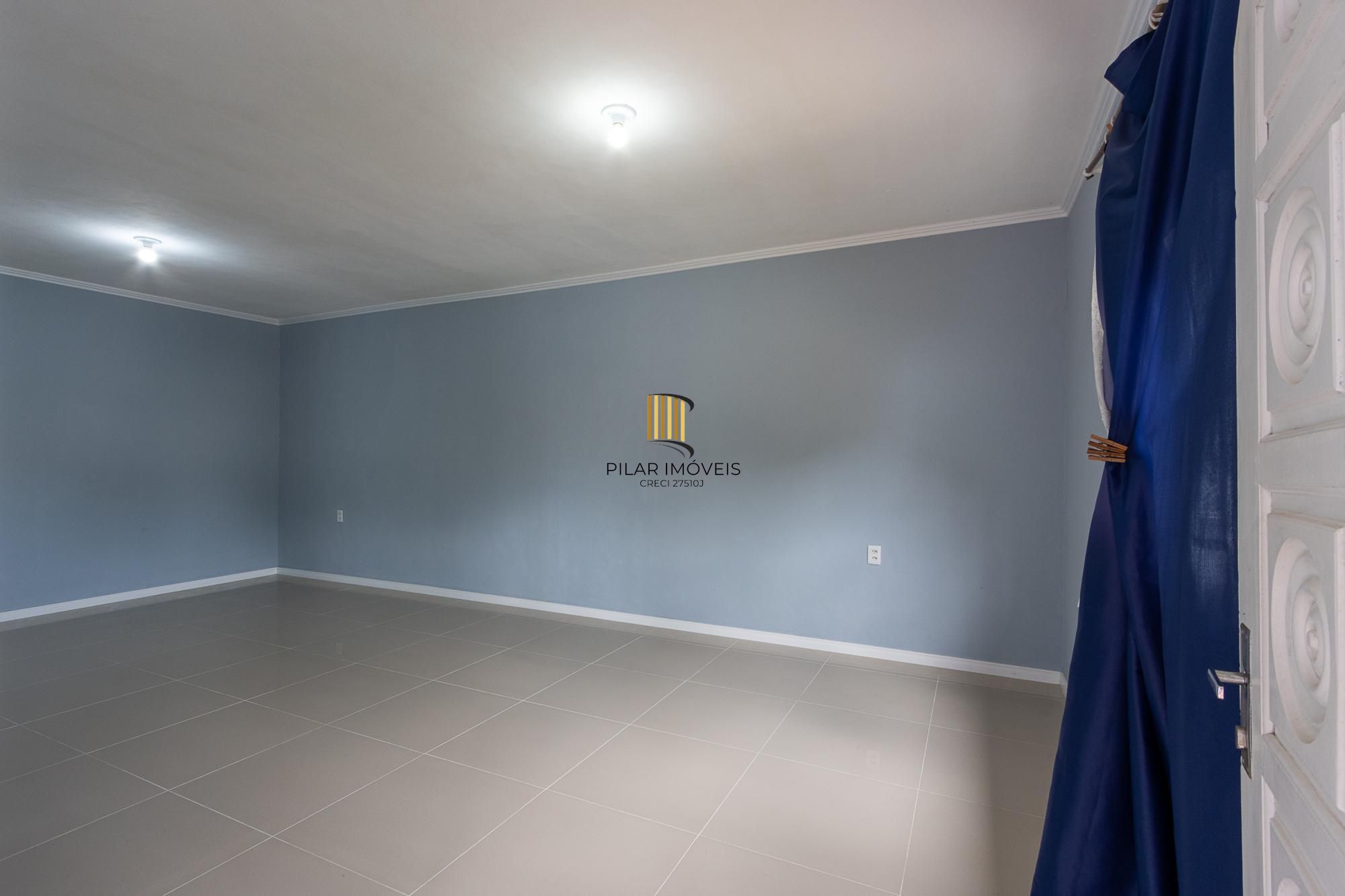 Terreno com 2 casas, 4 quartos, 1 suite - Bairro Cavalhada