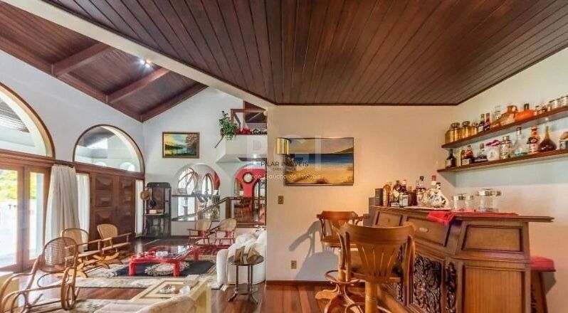 Casa para Venda - 456m², 3 dormitórios, sendo 2 suites, 2 vagas - Vila Assunção
