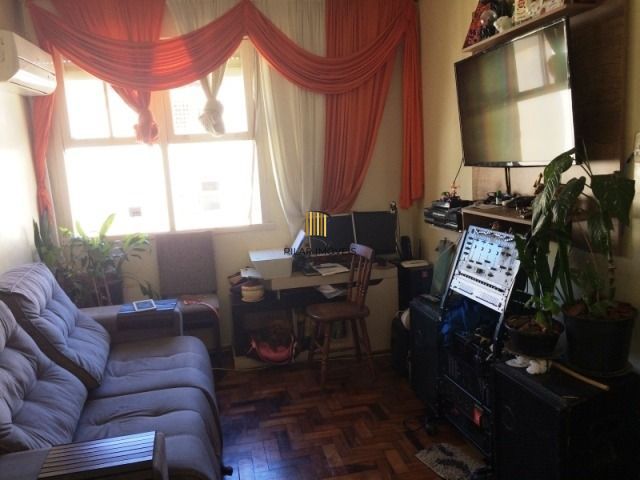 Apartamento para Venda - 50m², 2 dormitórios, 1 vaga - Santo Antônio