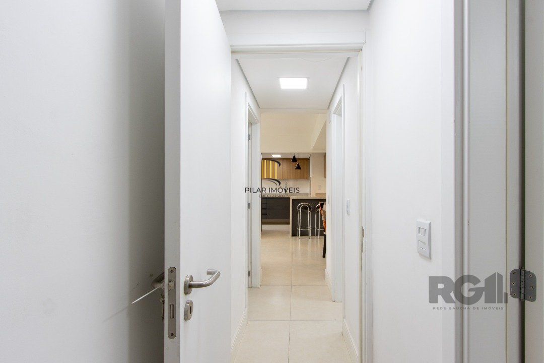 Apartamento para Venda - 71m², 2 dormitórios, sendo 1 suites, 2 vagas - Camaquã