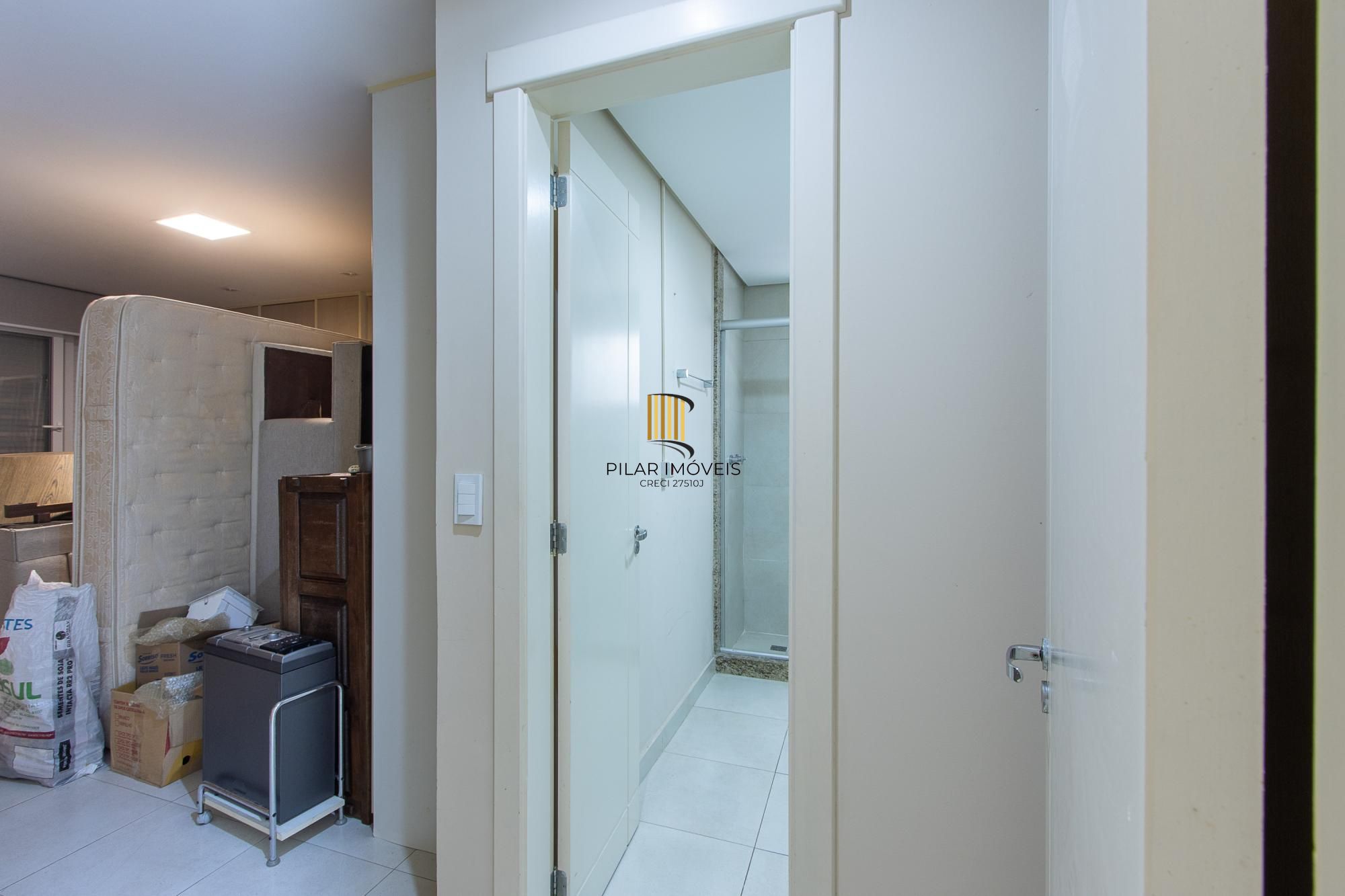 Casa de Condomínio 4 dormitórios no bairro Belém Novo