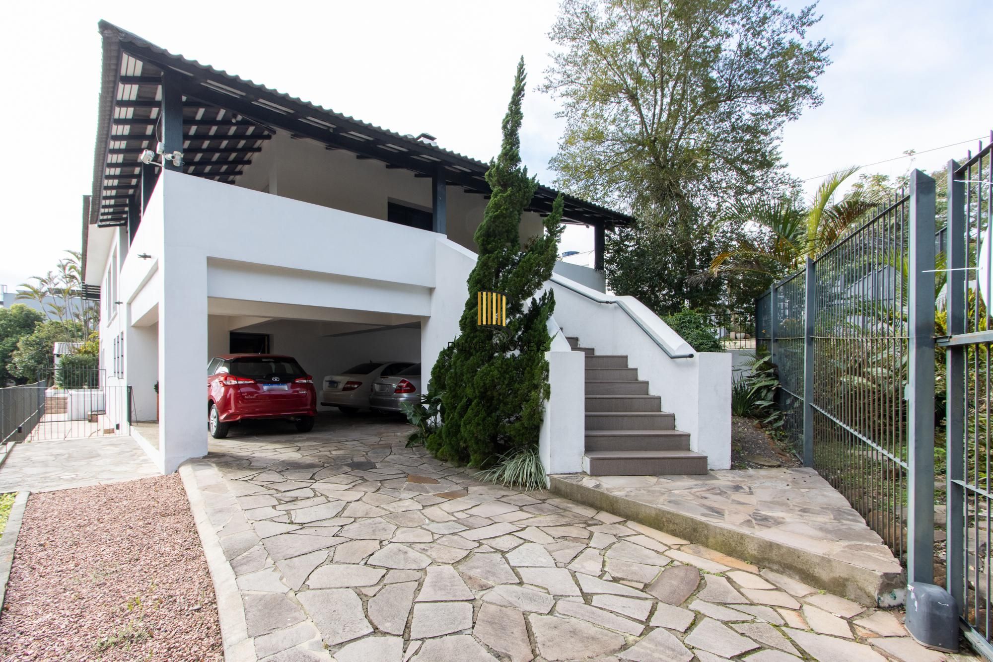 Casa com piscina Bairro Cristal