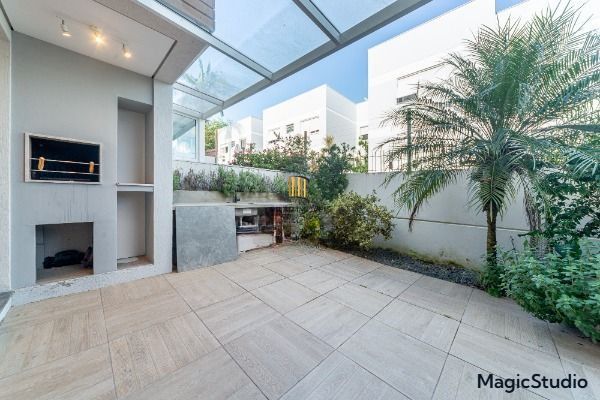 🏡 Casa em Condomínio na Tristeza | 3 Dormitórios, Suíte, Pátio e 2 Vagas