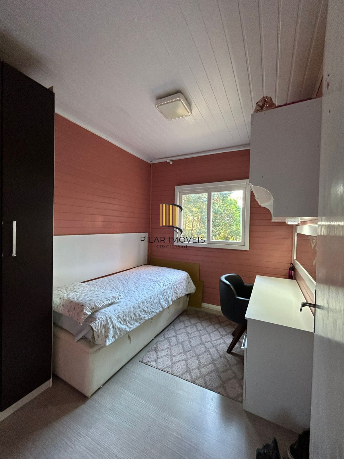 Casa 2 dormitórios no bairro Hípica