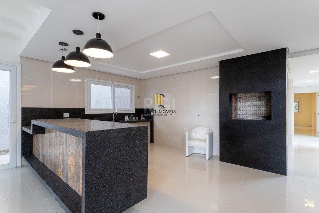 Casa Condominio para Venda - 294.3m², 5 dormitórios, sendo 5 suites, 4 vagas - Terra Ville