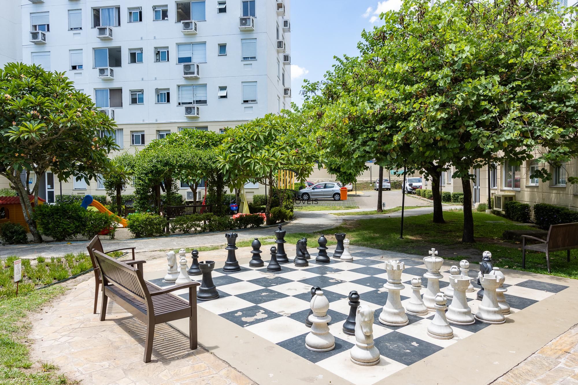 Apartamento 2 quartos, 1 vaga escritura, elevador - Bairro Cristal