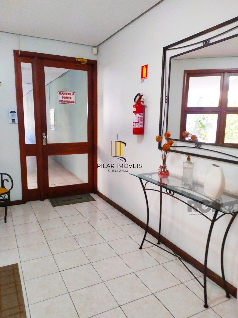 Apartamento para Venda com 1 dormitório e 1 vaga no bairro Cristal