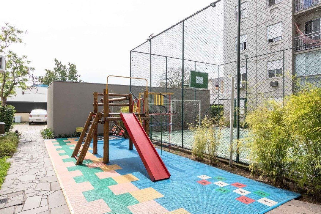 Apartamento de 50,85m2, 2 dormitórios, 1 banheiro e 1 vaga escriturada.