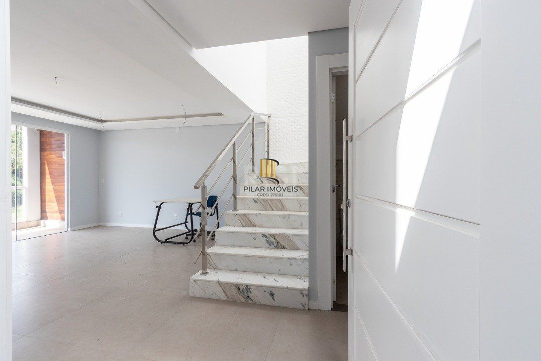 Casa Condominio para Venda - 219m², 3 dormitórios, sendo 1 suites, 2 vagas - Vila Nova