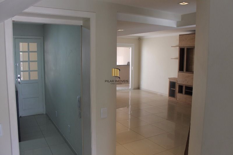 Casa para Venda - 220m², 3 dormitórios, sendo 1 suites, 4 vagas - Ipanema