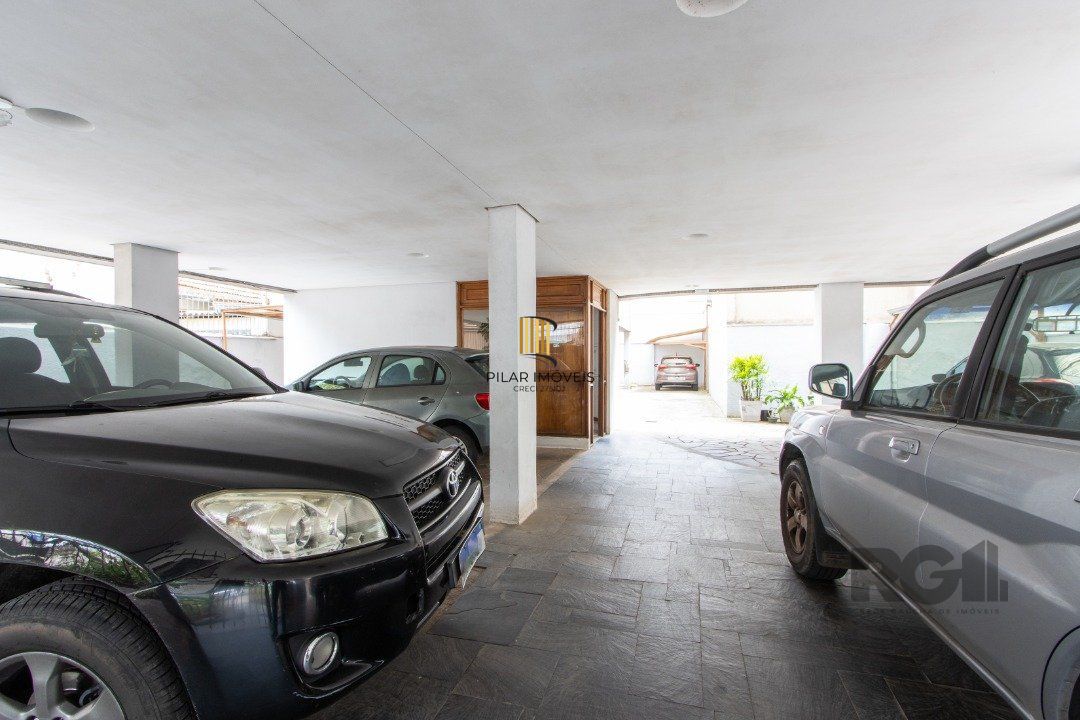 Apartamento de 2 dormitórios no Menino Deus.