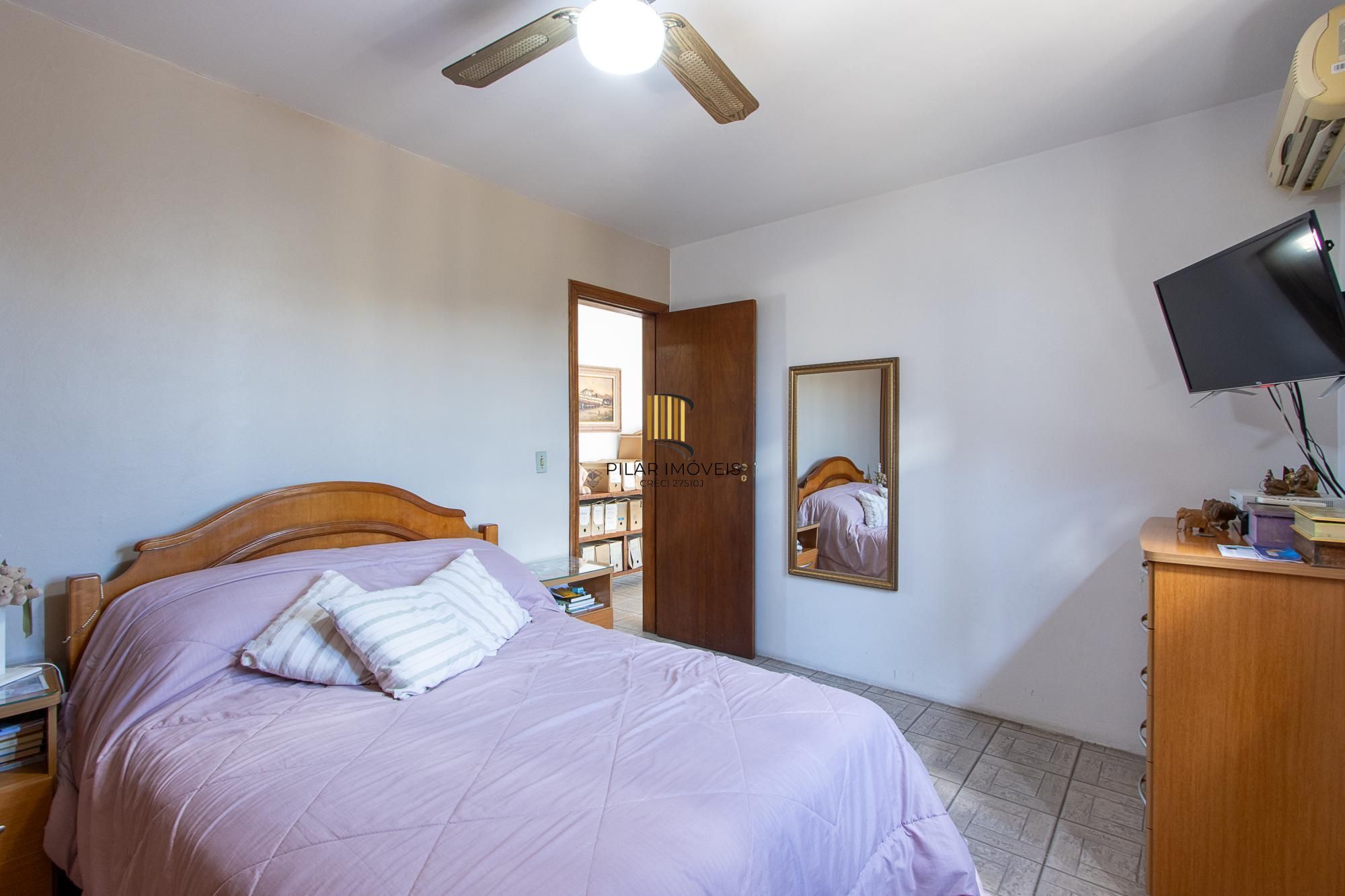 Casa 3 dormitórios no bairro Tristeza