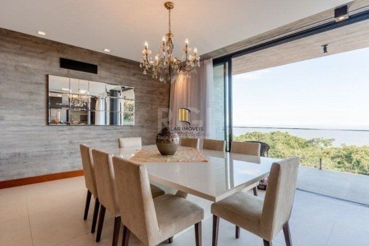 Casa para Venda - 523m², 3 dormitórios, sendo 3 suites, 4 vagas - Sétimo Céu