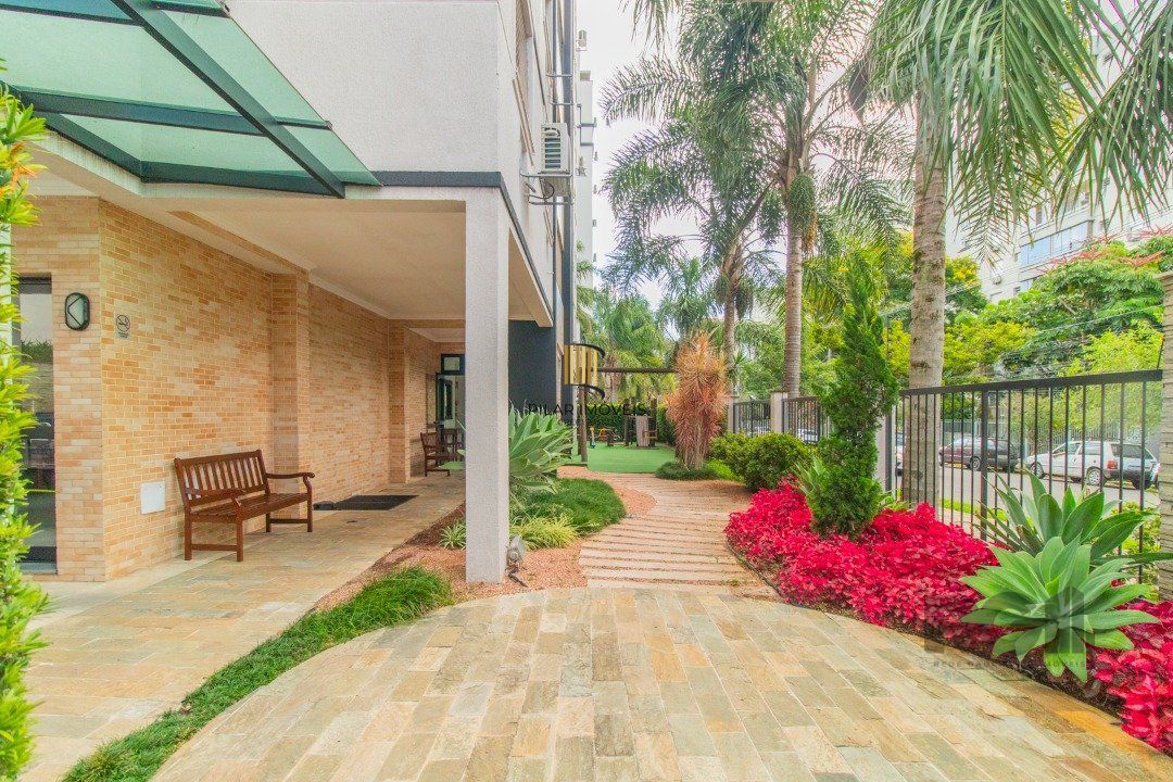 Cobertura Horizontal,  3 quartos, 1 suite, piscina, condominio com infra, 2 vagas - Bairro Tristeza