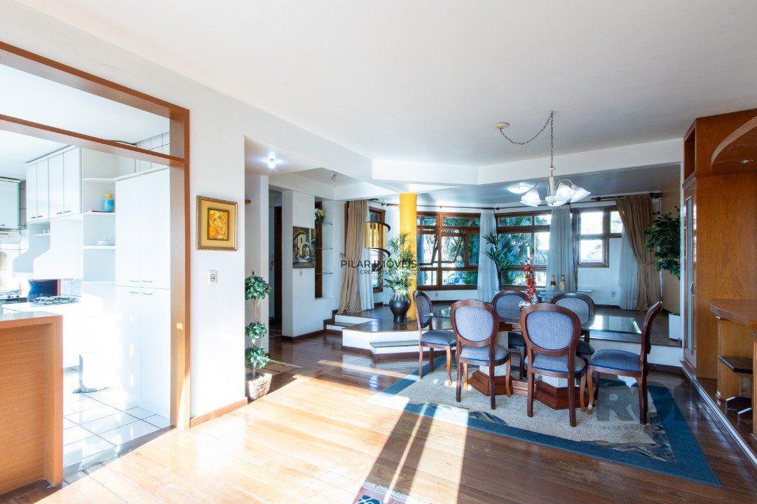 Casa 3 dormitórios no bairro Ipanema