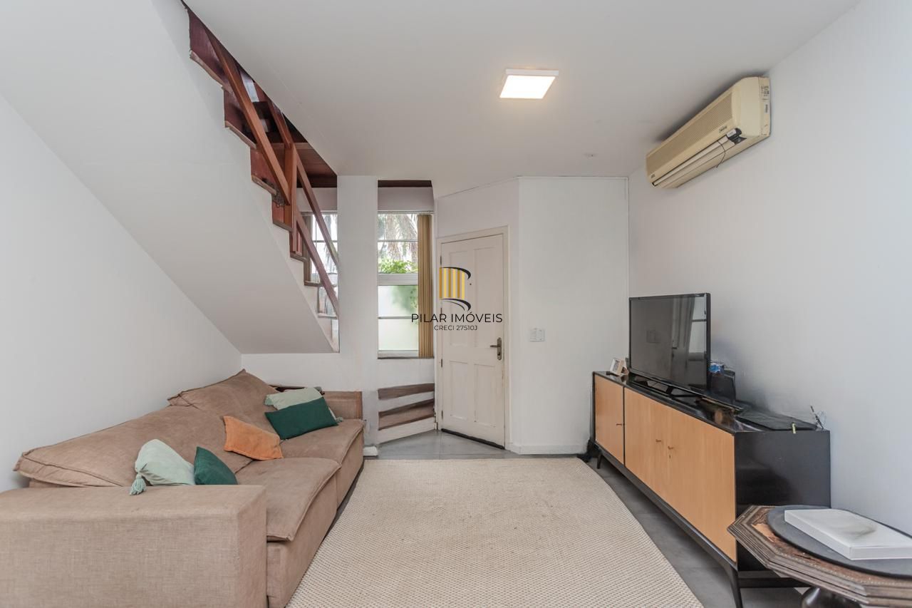 Casa de Condomínio 3 dormitórios no bairro Tristeza