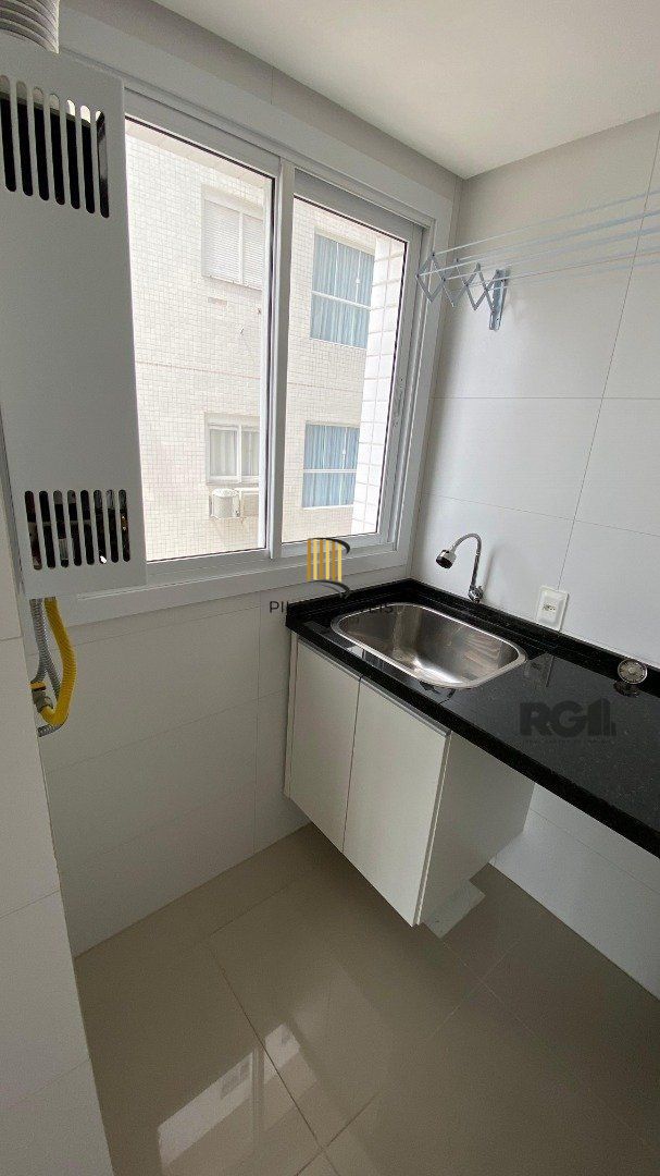 Apartamento 2 dormitórios no bairro Zona Nova