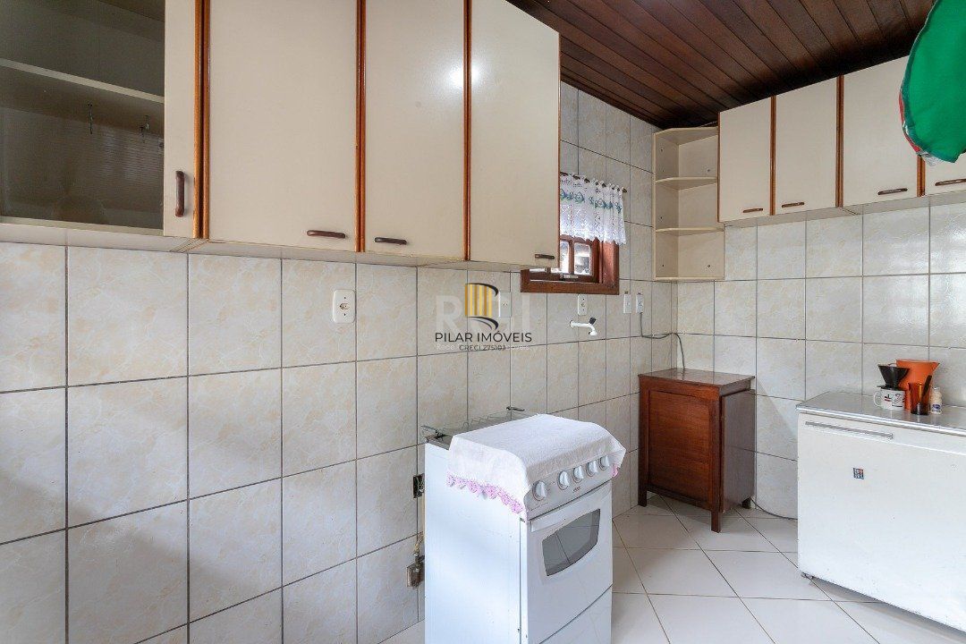 Casa para Venda - 0.01m², 5 dormitórios, 10 vagas - Petrópolis