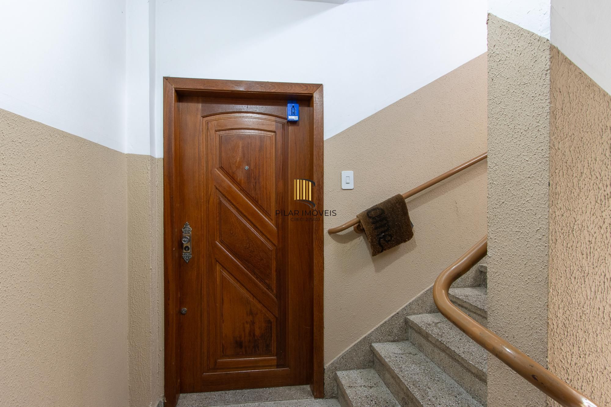 Apartamento de 2 dormitórios no bairro Camaquã.