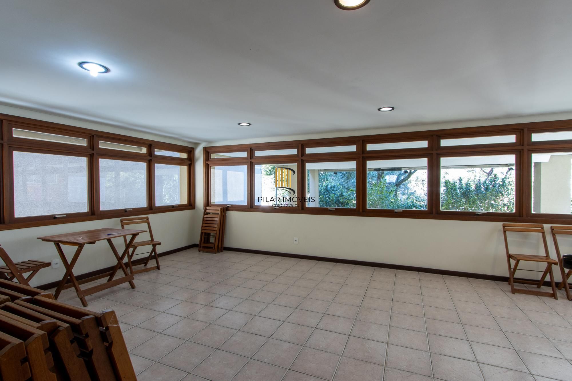 Apartamento 2 dormitórios no bairro Santana