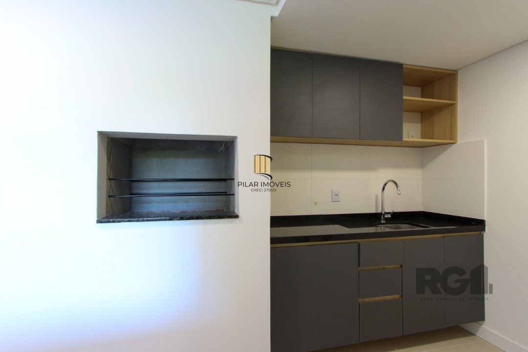 Apartamento em Porto Alegre no Bairro Petrópolis, de 1 quarto, semi mobiliado.