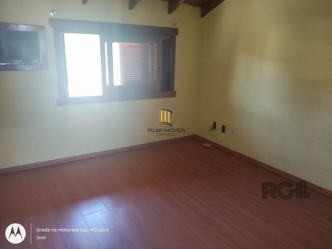 Casa 3 dormitórios no bairro Hípica
