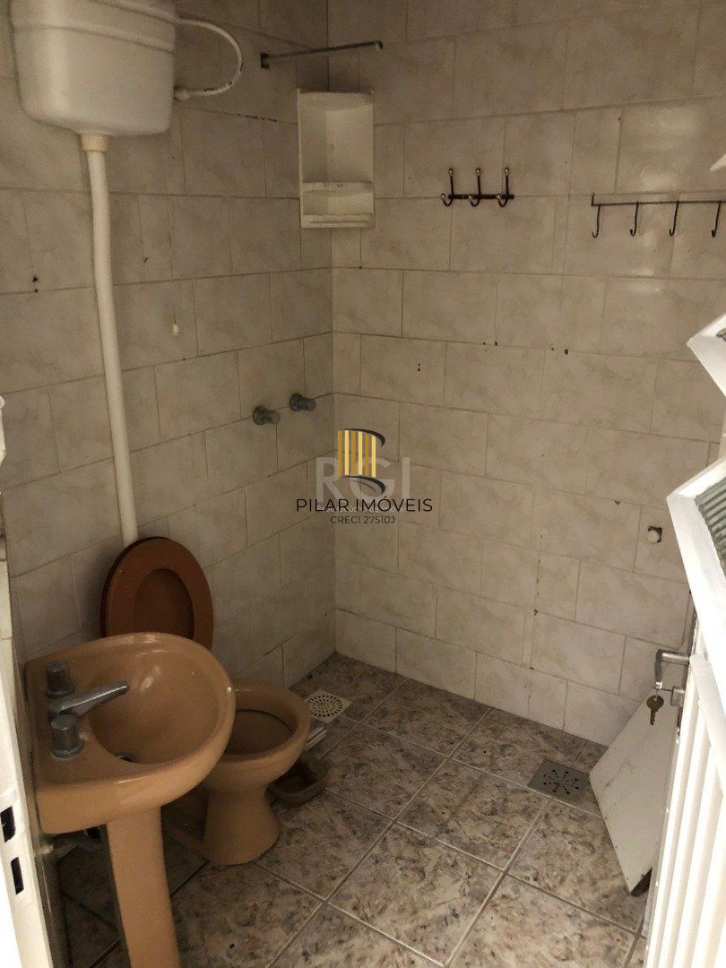 Apartamento para Venda - 77m², 3 dormitórios, Petrópolis