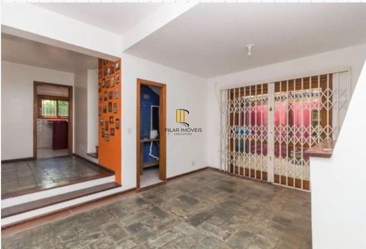 Casa/sobrado  de 4  dormitórios I 1 suíte I 4 vagas I  Altos Do Ipê