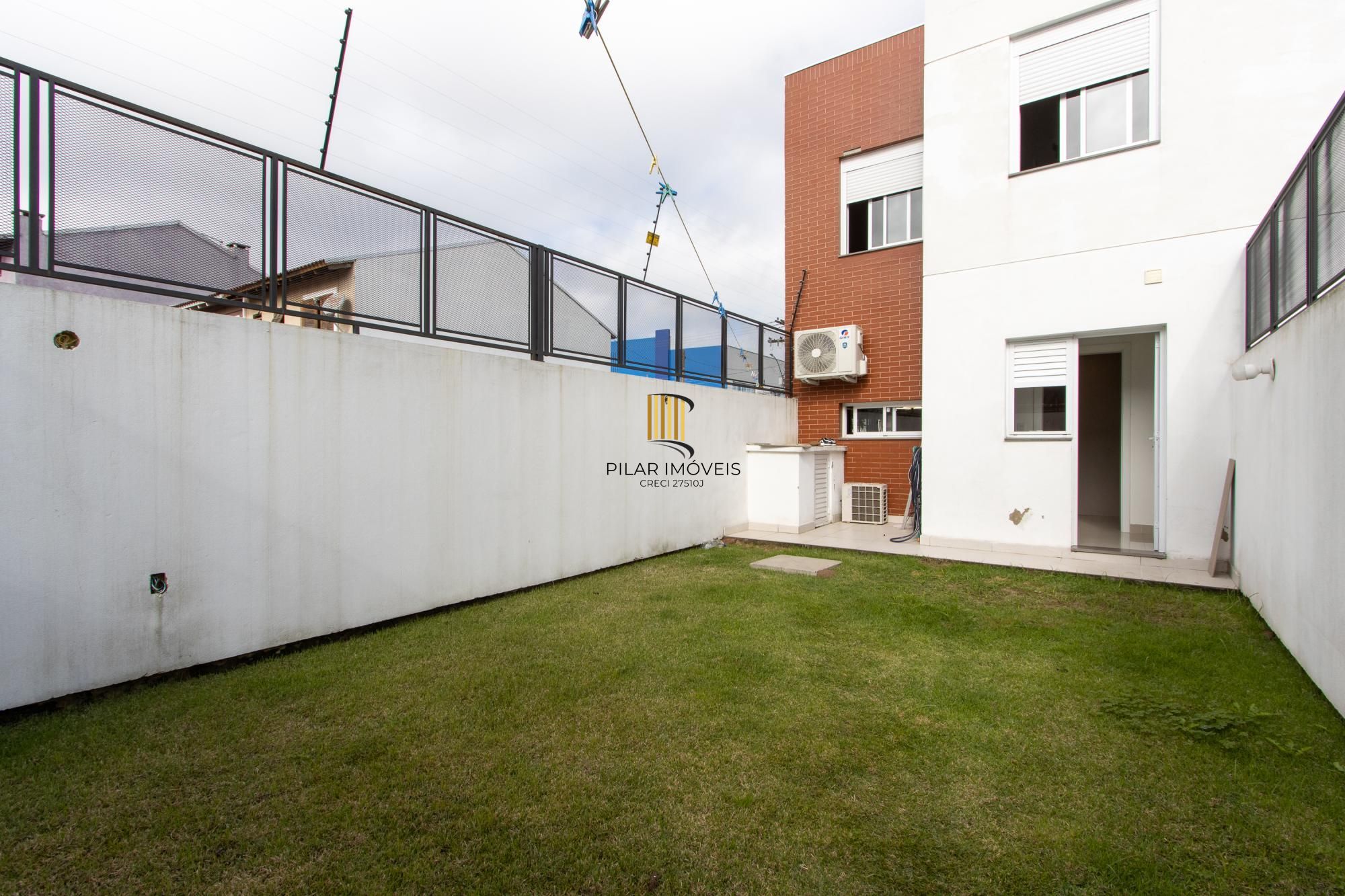 Sobrado para Venda - 95,16m², 3 dormitórios, sendo 1 suites, 2 vagas - Hípica