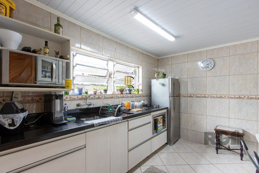 Casa 3 dormitórios no bairro Tristeza