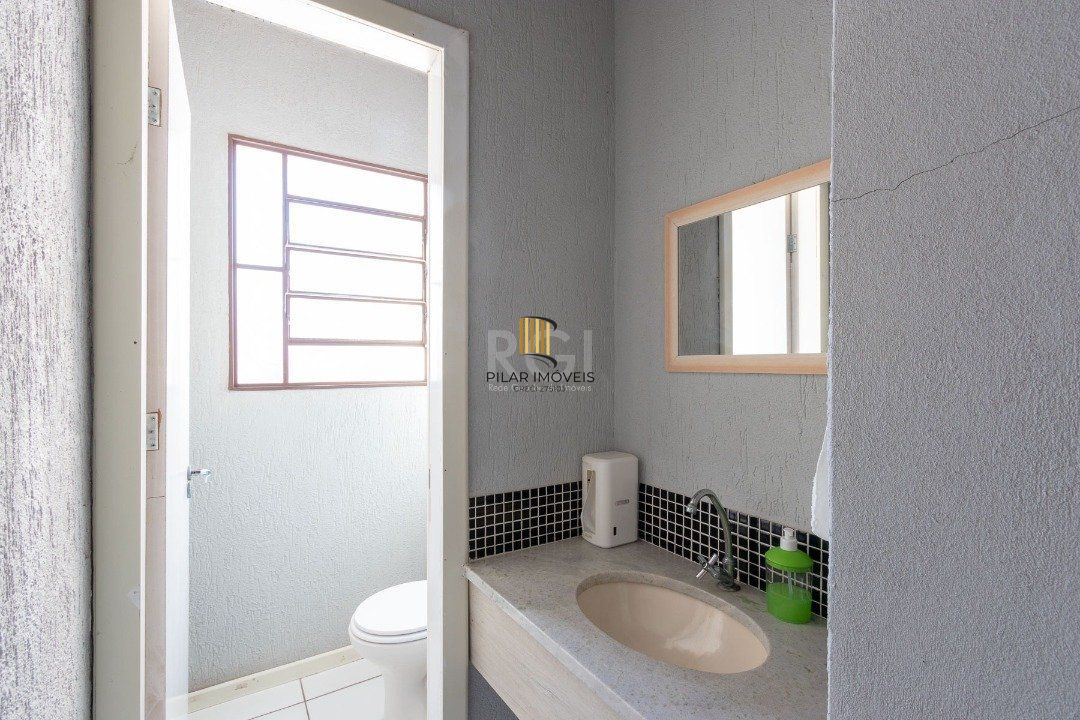 Casa para Venda - 199.62m², 5 dormitórios, 15 vagas - Tristeza