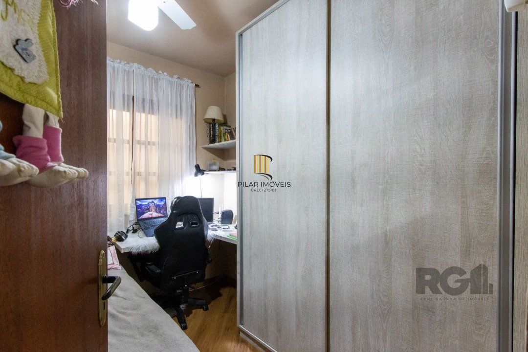 Casa em condomínio, 135m² privativos, 3 quartos, 2 vagas - Bairro Glória
