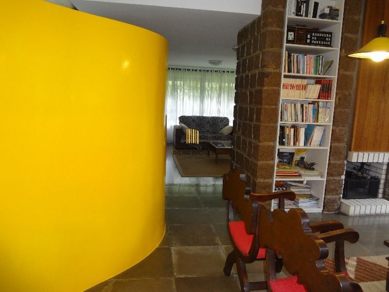 Casa para Venda - 268m², 3 dormitórios, sendo 1 suites, Jardim Isabel
