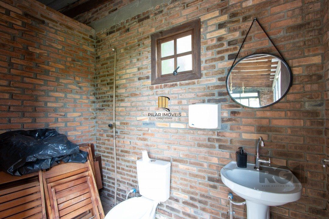 Casa 2 Dormitório(s) Bairro Ponta Grossa