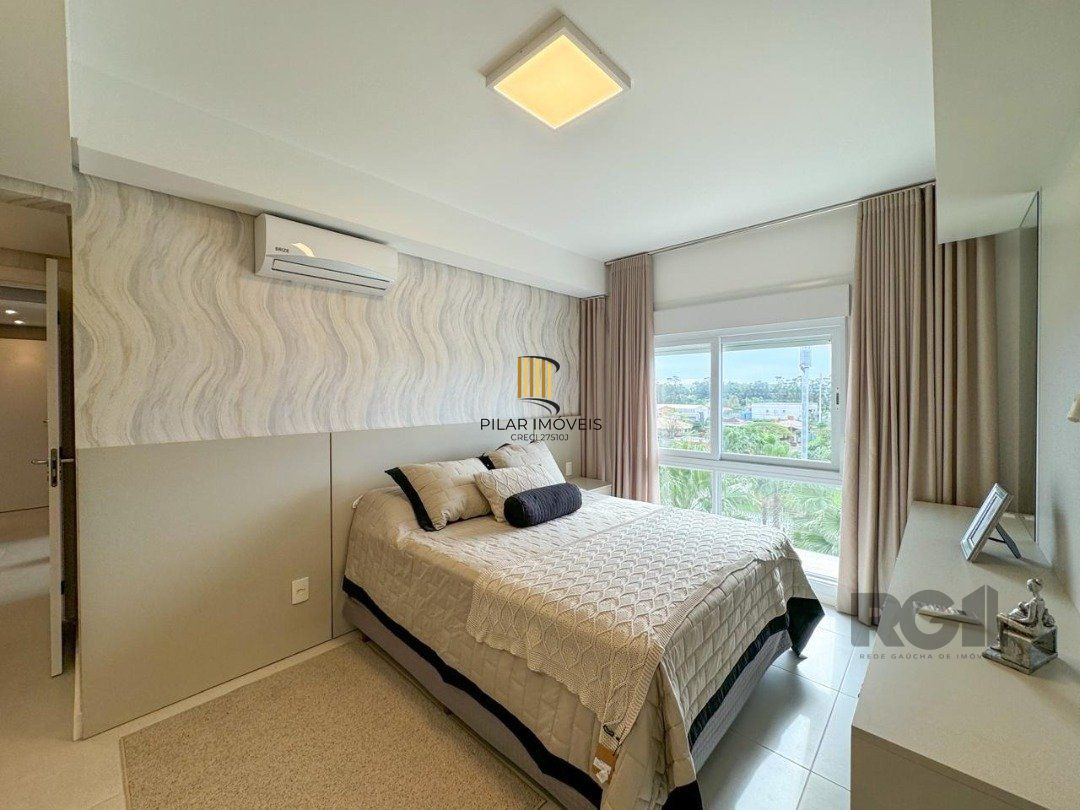 Apartamento para Venda - 138.33m², 3 dormitórios, sendo 1 suites, 3 vagas - Centro