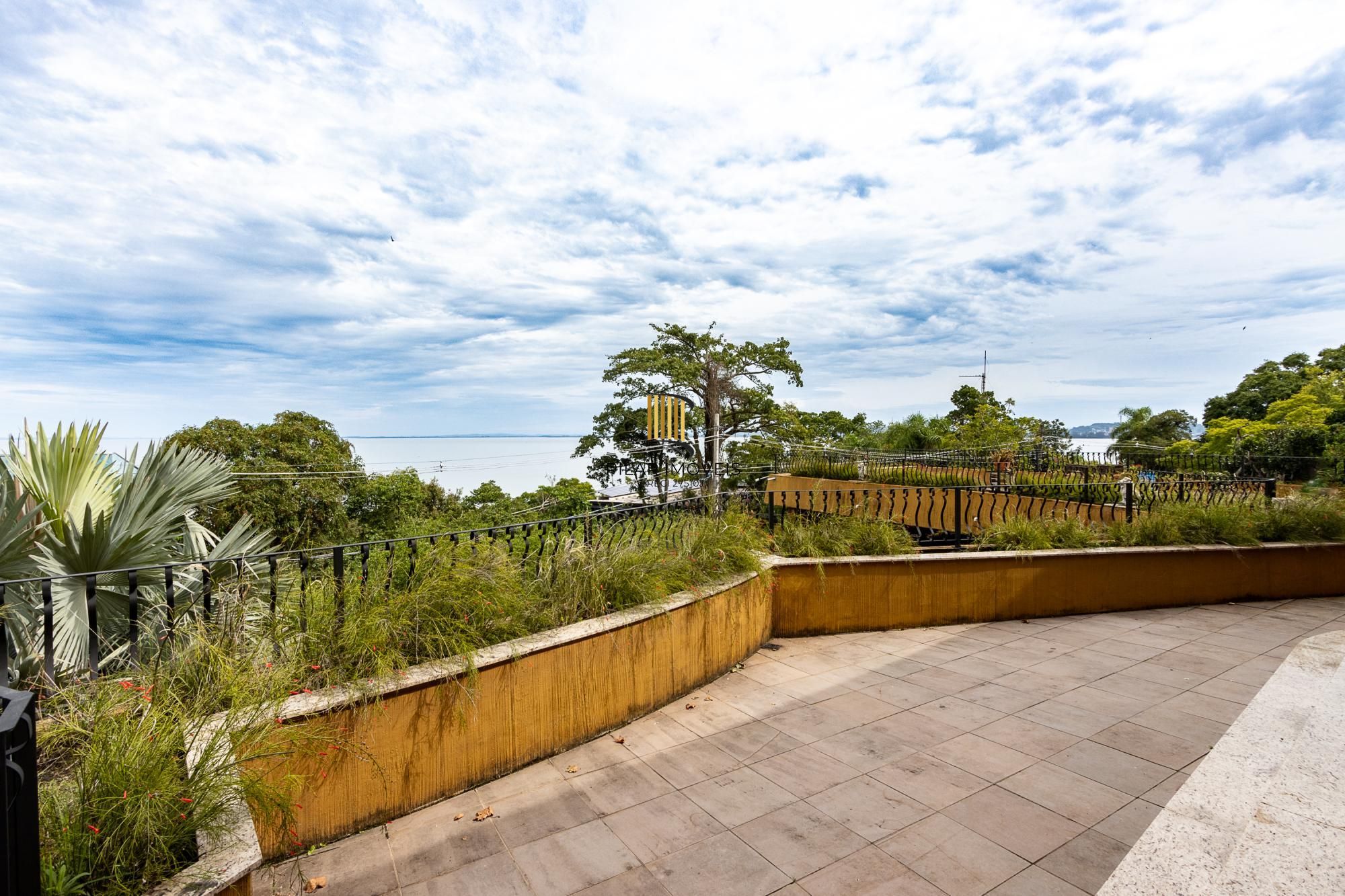 Casa 4 dormitórios no bairro Vila Conceição